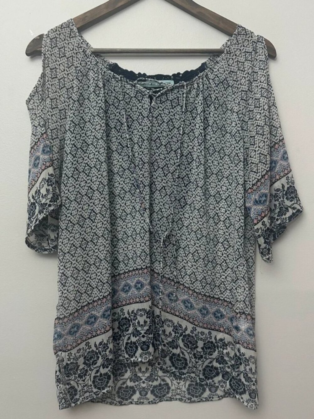 Maurices Navy Lace Back Cold Shoulder Blouse Small